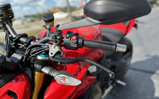 2024 Ducati Streetfighter V4 S Red