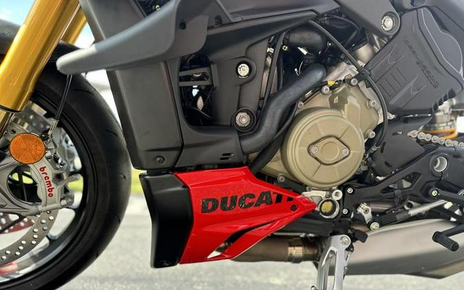 2024 Ducati Streetfighter V4 S Red