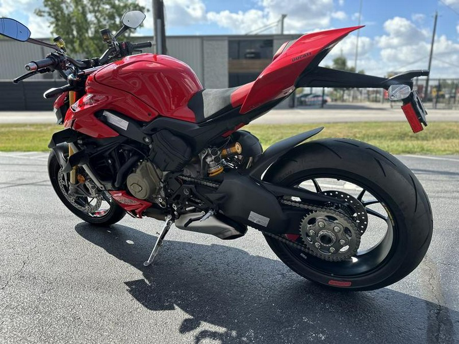 2024 Ducati Streetfighter V4 S Red