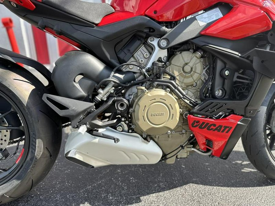 2024 Ducati Streetfighter V4 S Red