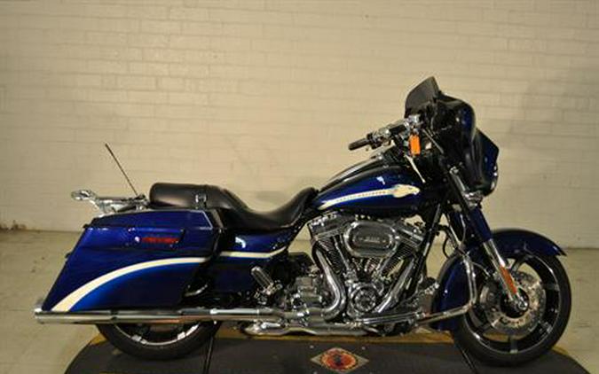 2010 Harley-Davidson CVO™ Street Glide®