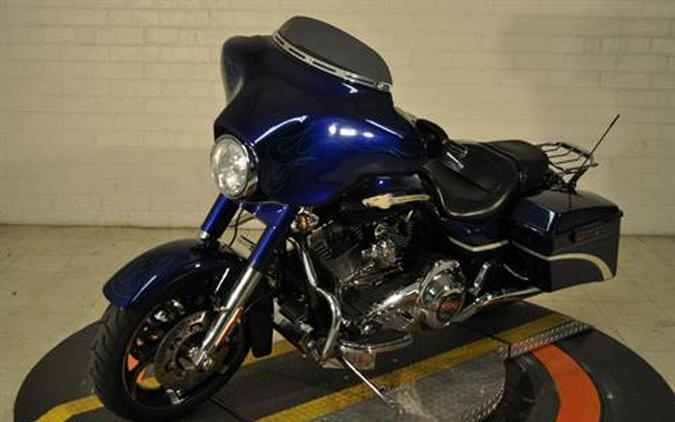 2010 Harley-Davidson CVO™ Street Glide®