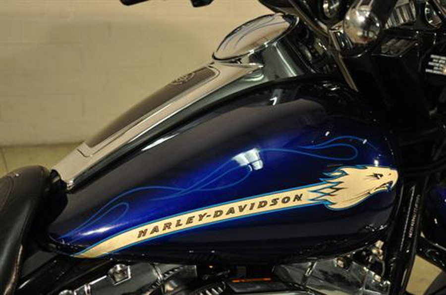 2010 Harley-Davidson CVO™ Street Glide®