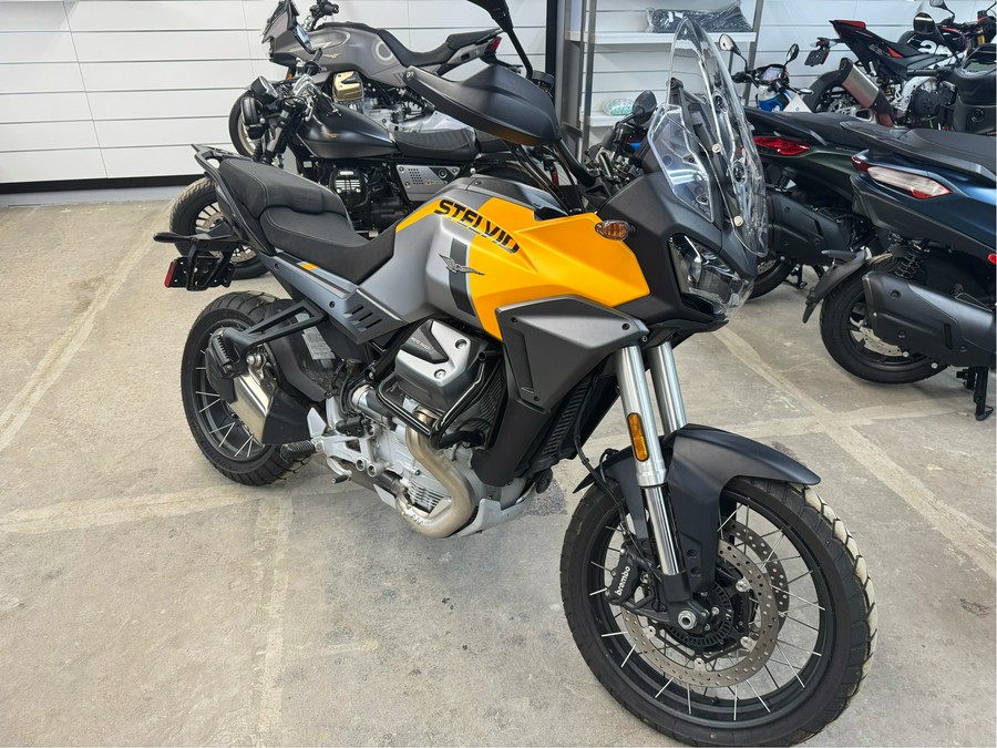 2024 Moto Guzzi Stelvio
