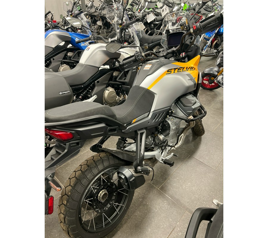 2024 Moto Guzzi Stelvio