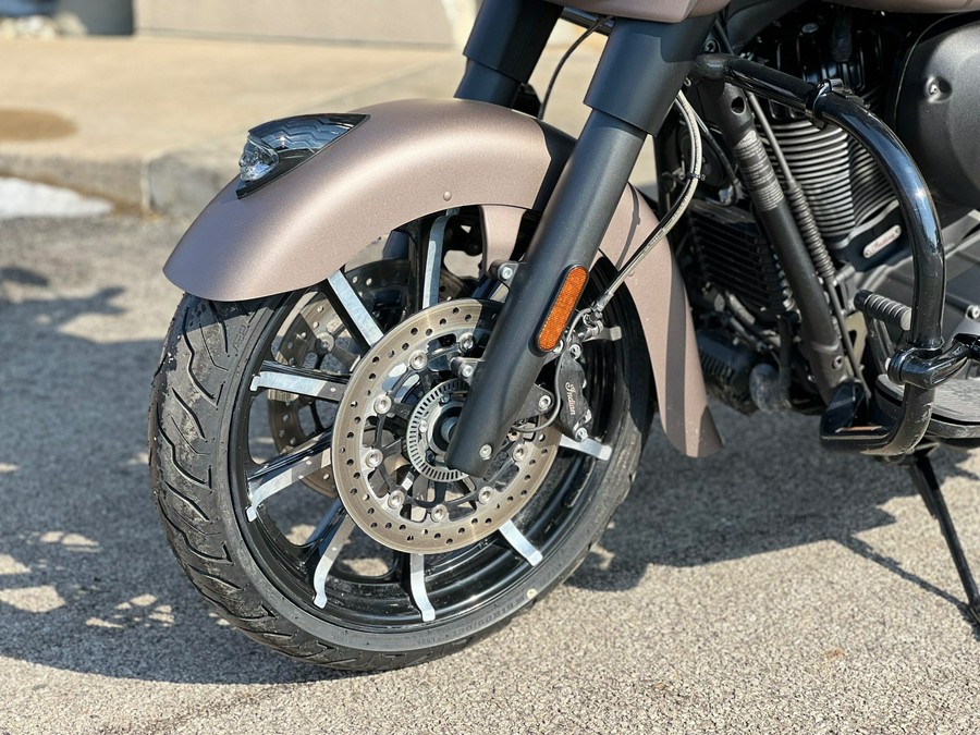 2019 Indian Motorcycle Chieftain® Dark Horse® ABS