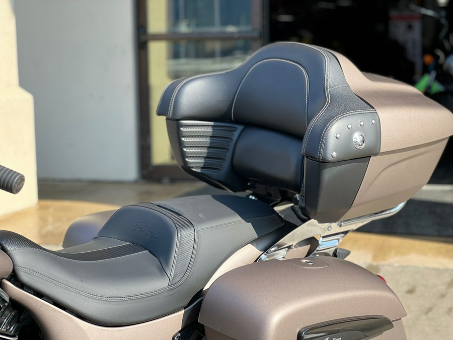 2019 Indian Motorcycle Chieftain® Dark Horse® ABS