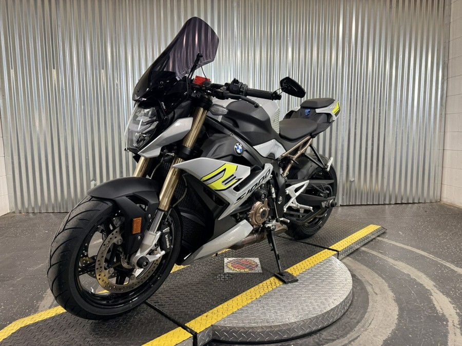 2022 BMW S 1000 R