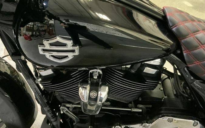 2017 Harley-Davidson FLHXS Street Glide Special