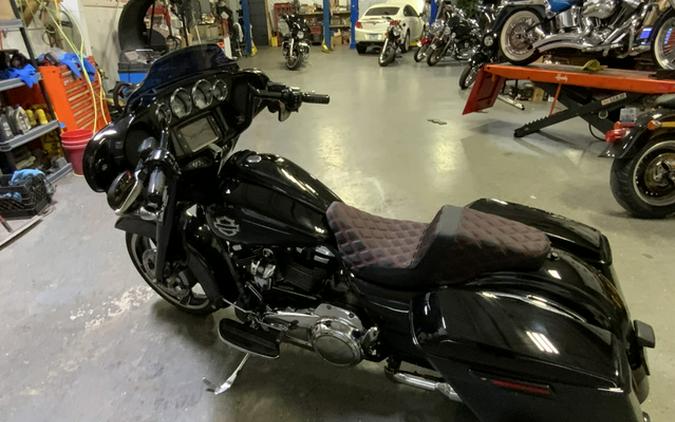 2017 Harley-Davidson FLHXS Street Glide Special