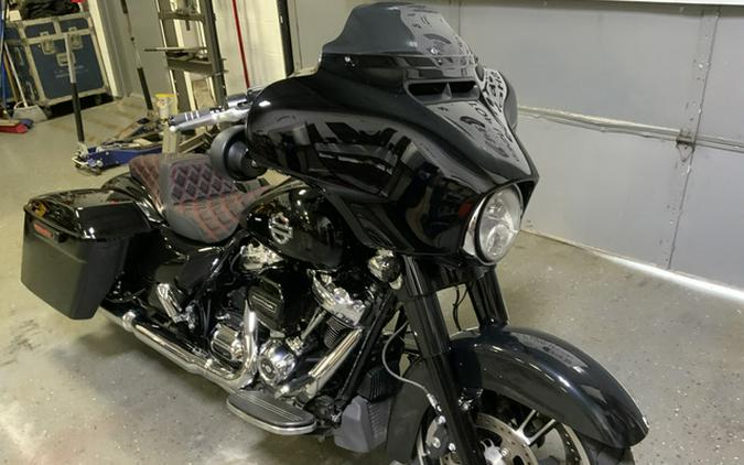 2017 Harley-Davidson FLHXS Street Glide Special
