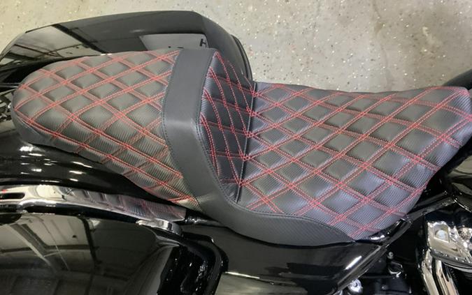 2017 Harley-Davidson FLHXS Street Glide Special