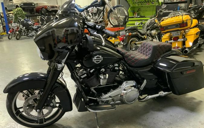 2017 Harley-Davidson FLHXS Street Glide Special