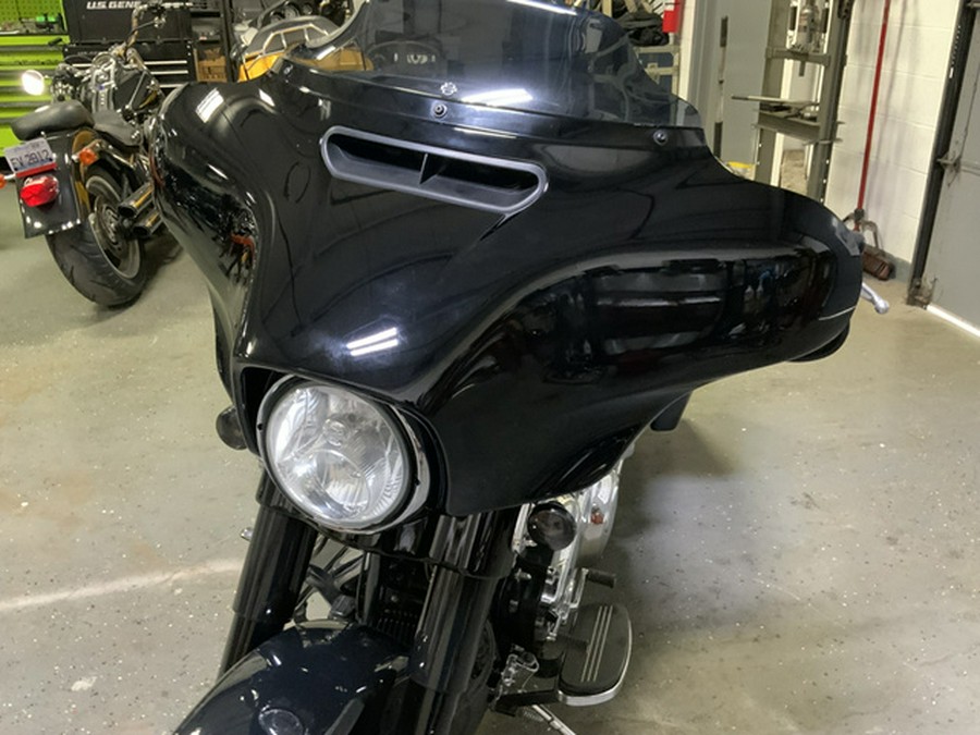2017 Harley-Davidson FLHXS Street Glide Special
