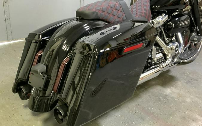 2017 Harley-Davidson FLHXS Street Glide Special