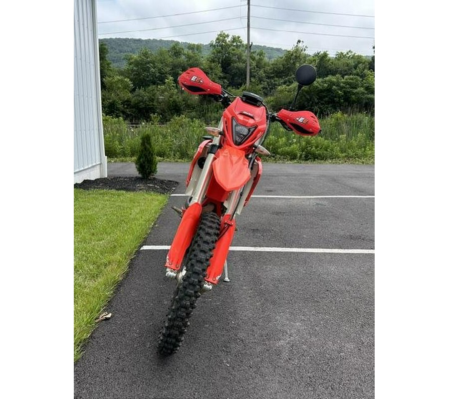 2023 BETA RR-S