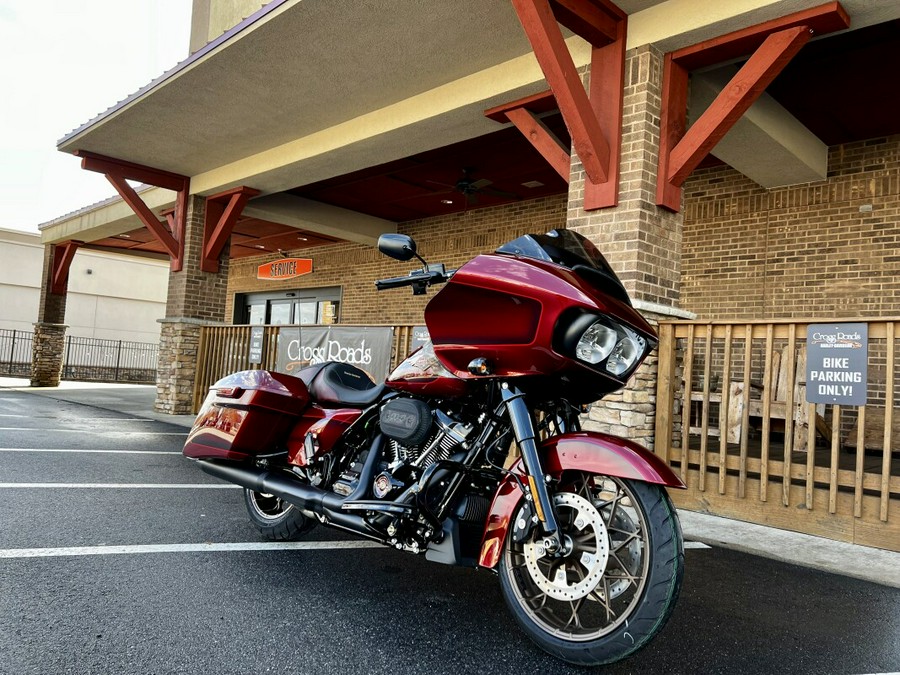 2023 Harley-Davidson Road Glide Heirloom Red Fade