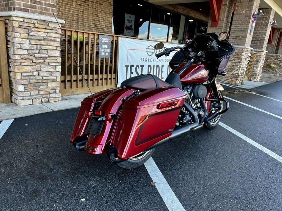 2023 Harley-Davidson Road Glide Heirloom Red Fade