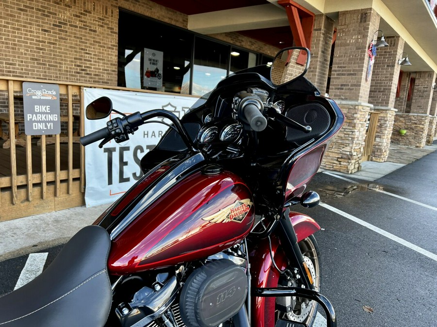 2023 Harley-Davidson Road Glide Heirloom Red Fade