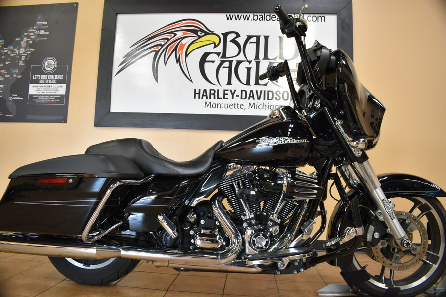 FLHXS 2015 Street Glide® Special