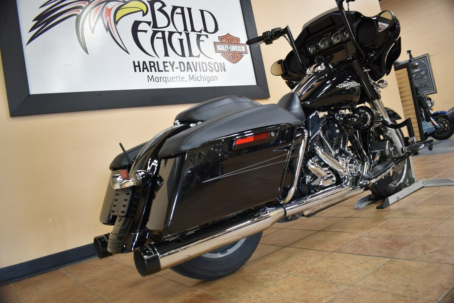 FLHXS 2015 Street Glide® Special