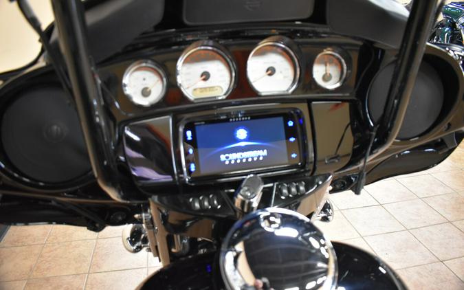 FLHXS 2015 Street Glide® Special