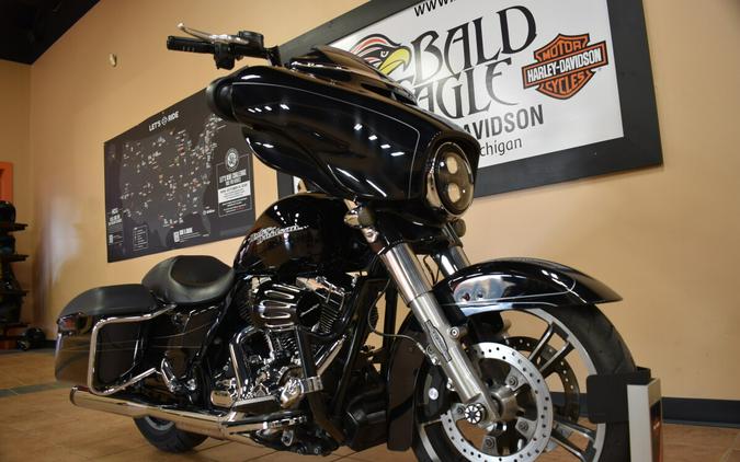 FLHXS 2015 Street Glide® Special