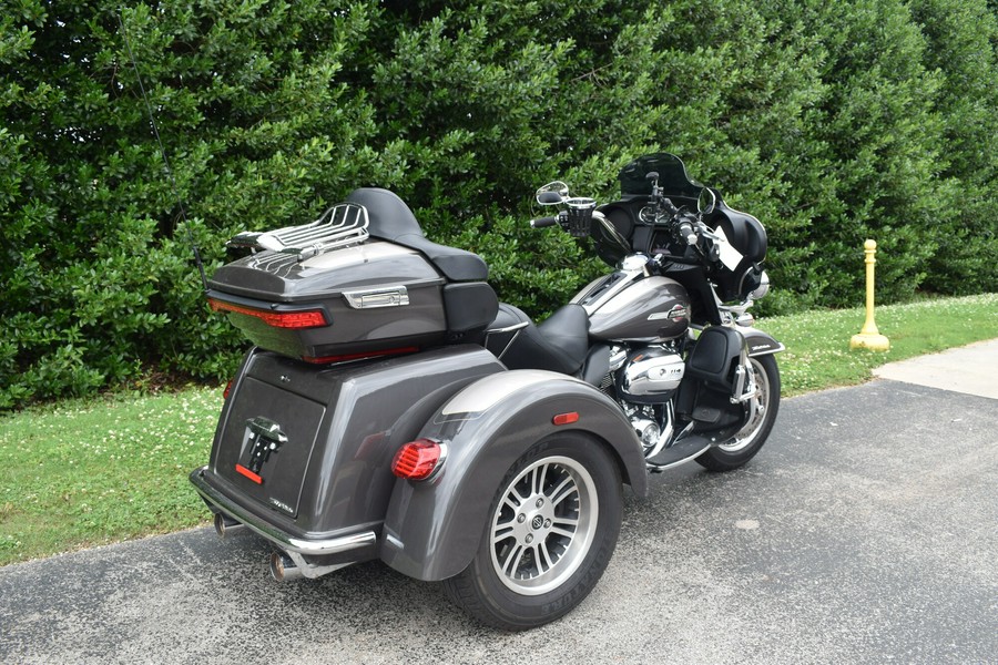 FLHTCUTG 2023 Tri Glide Ultra
