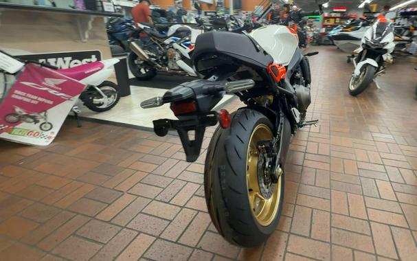 2026 Yamaha XSR900