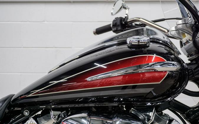 2014 Yamaha V Star® 950 Tourer