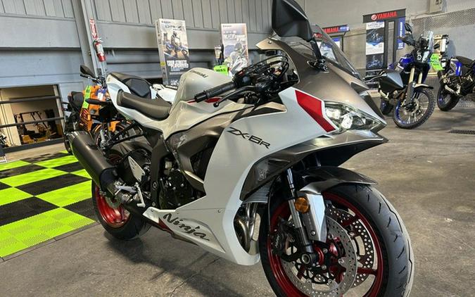 2025 Kawasaki Ninja ZX-6R ABS KRT Edition
