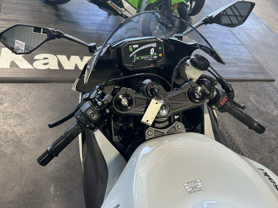 2025 Kawasaki Ninja ZX-6R ABS KRT Edition