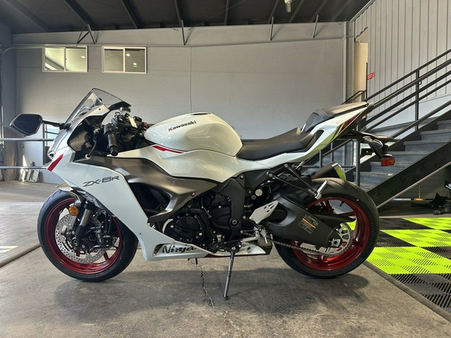 2025 Kawasaki Ninja ZX-6R ABS KRT Edition
