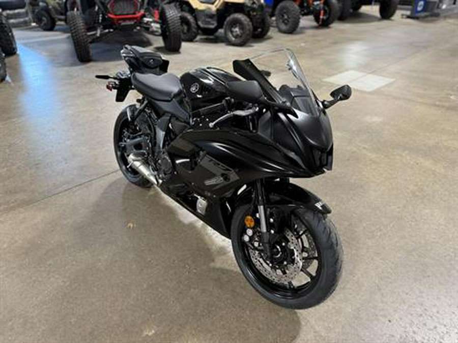 2025 Yamaha YZF-R7