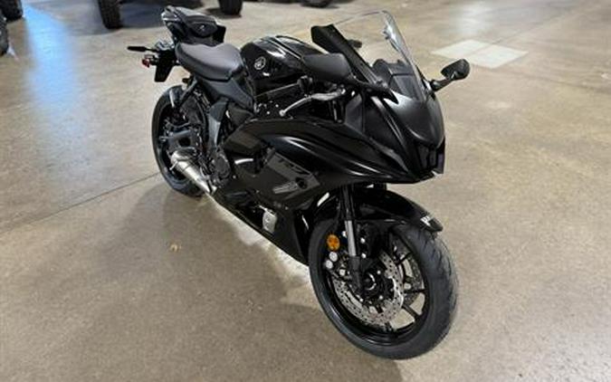 2025 Yamaha YZF-R7