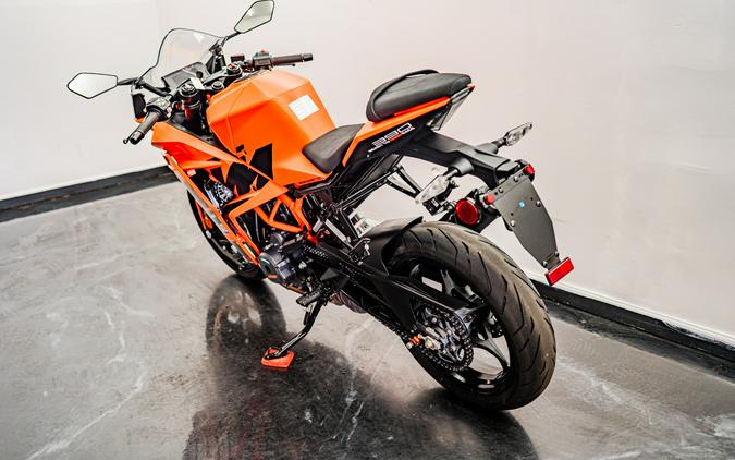 2023 KTM RC 390