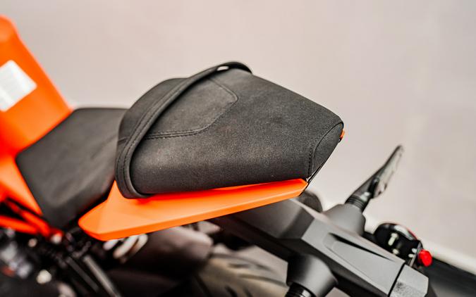 2023 KTM RC 390
