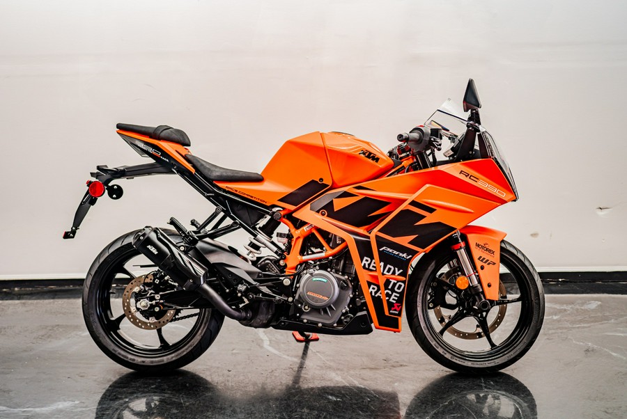 2023 KTM RC 390