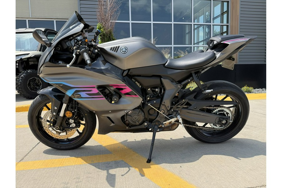 2024 YZF-R7 - Yamaha