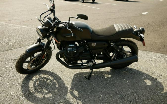 2023 Moto Guzzi V7 Stone