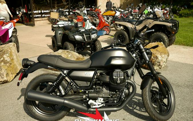 2023 Moto Guzzi V7 Stone