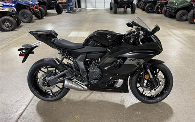 2025 Yamaha YZF-R7