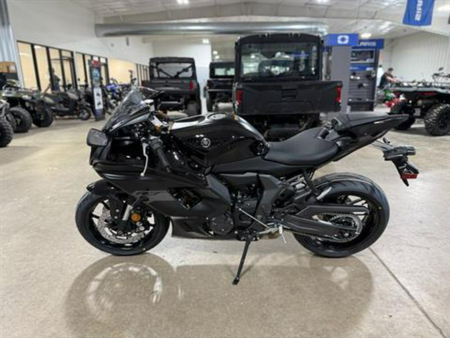 2025 Yamaha YZF-R7