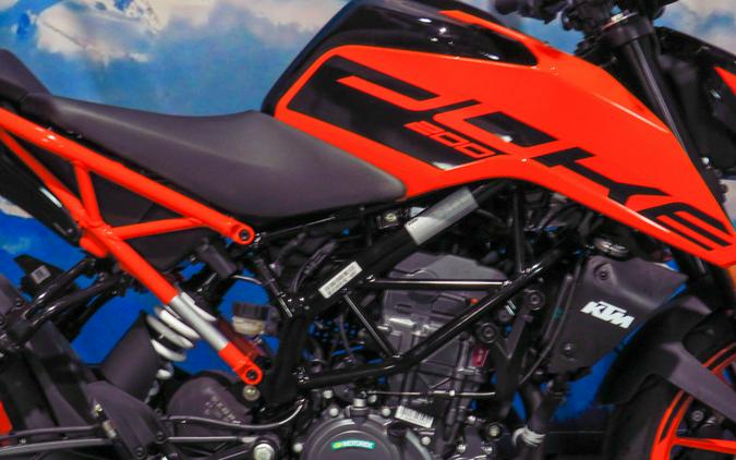 2023 KTM 200 Duke