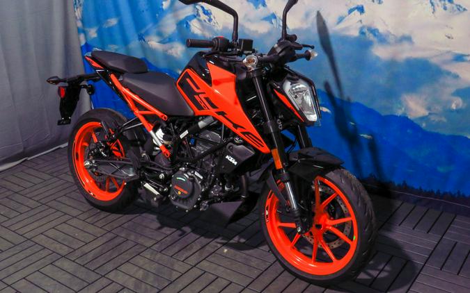 2023 KTM 200 Duke