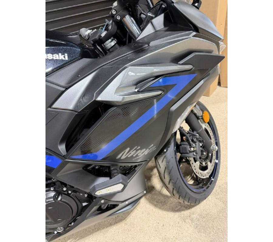 2025 Kawasaki Ninja® 500 KRT Edition SE ABS