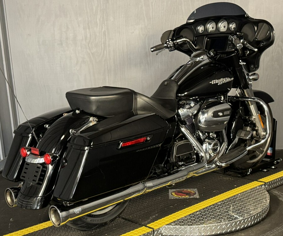 2019 Harley-Davidson® Street Glide® FLHX BLACK