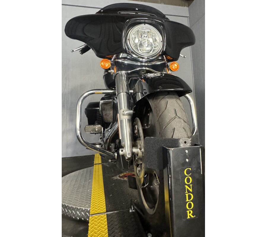 2019 Harley-Davidson® Street Glide® FLHX BLACK