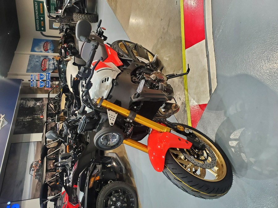 2024 YAMAHA XSR900