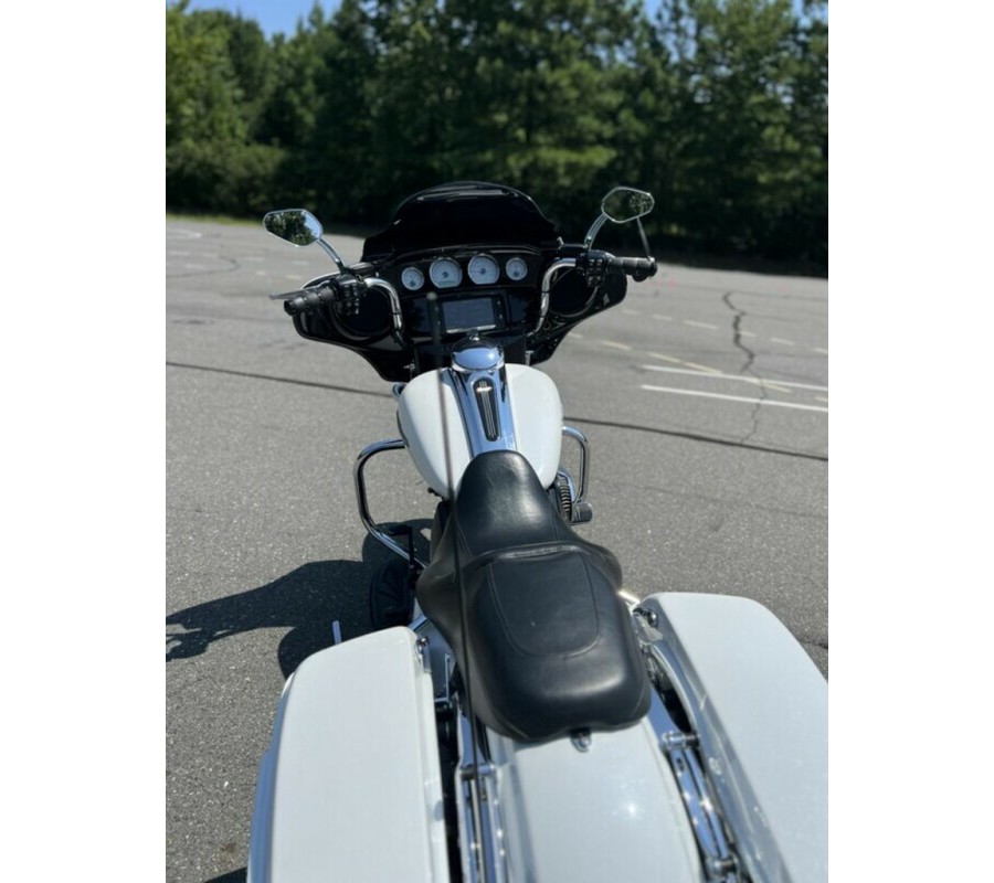 FLHXS 2017 Street Glide Special